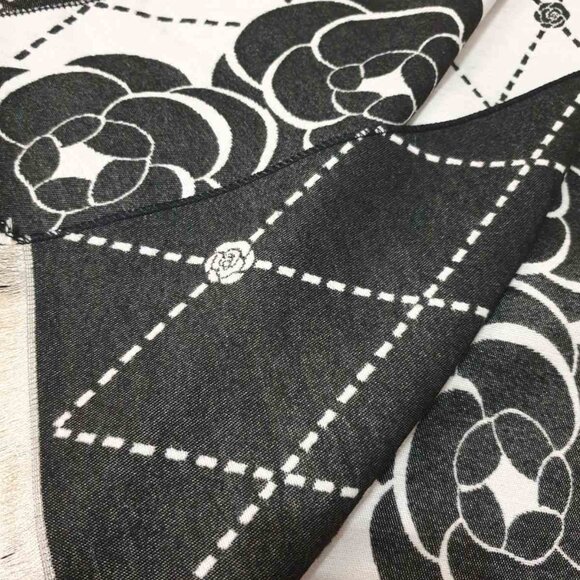 Black White Camellia Flower Design Scarf Fashion Shawl Women Wrap Accessory Gift - Picture 2 of 7
